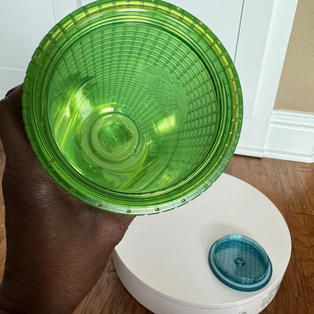 Starbucks 2022 Collection Lime Green Soft Touch‎ Tumbler